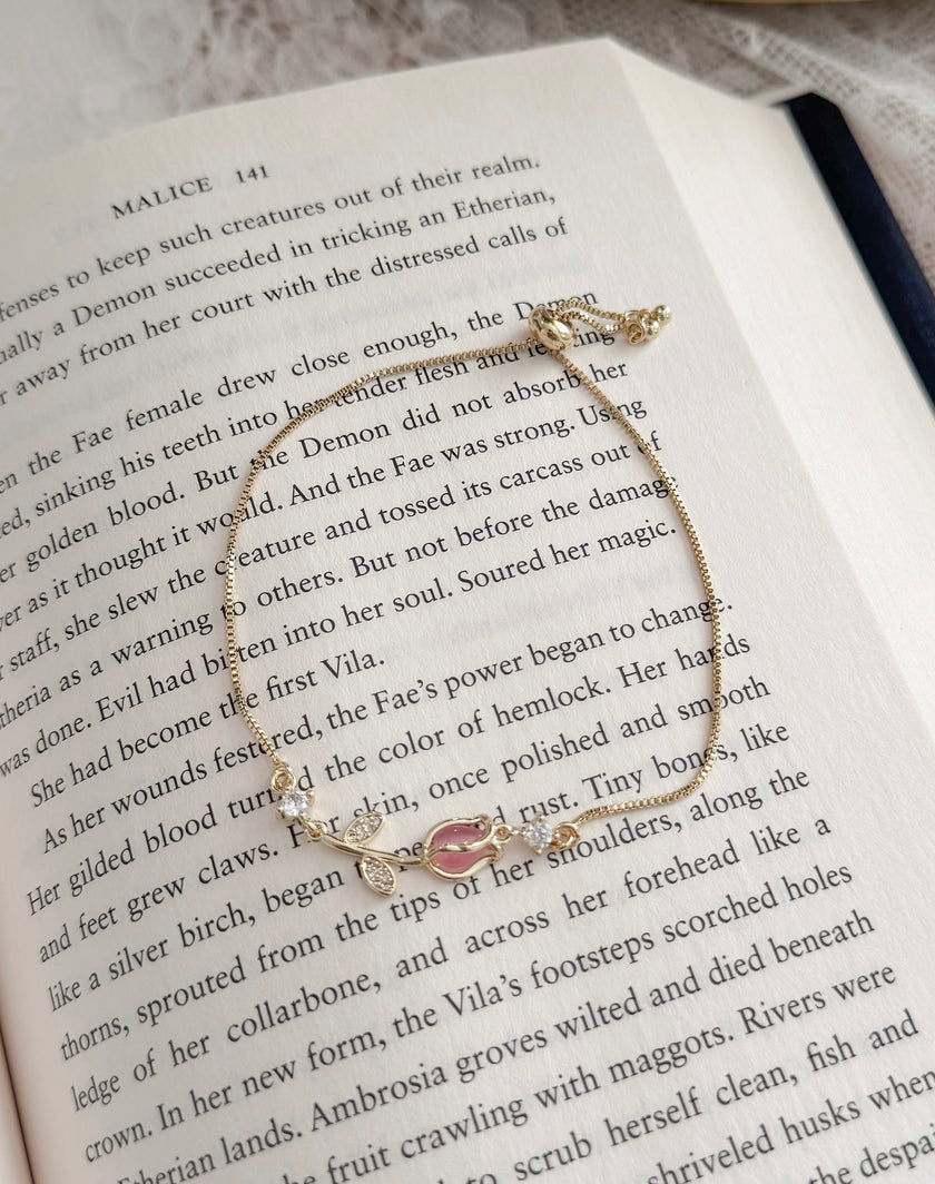 The rosebud bracelet