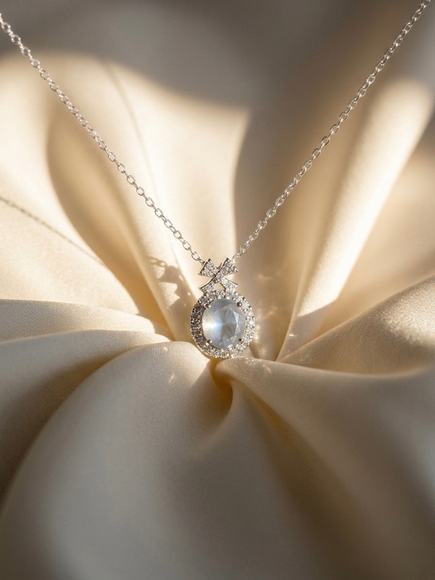 Moonlight necklace