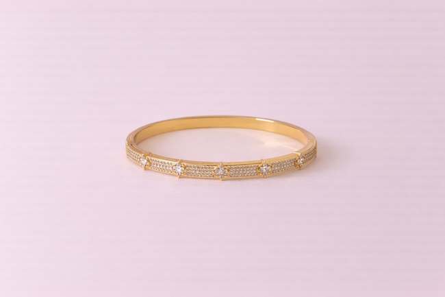 Lumière Étoile Bangle