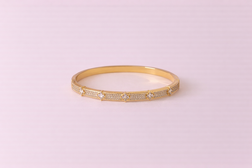 Lumière Étoile Bangle